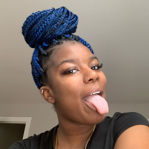 Meet your Posher, Amari - Picture 1 of 1